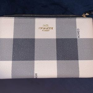 Coach wristlet, never used